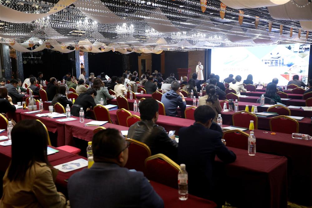 AI賦能產(chǎn)業(yè)生態(tài)！科創(chuàng)投集團(tuán)旗下銀河數(shù)創(chuàng)空間舉辦濟(jì)南科創(chuàng)數(shù)創(chuàng)生態(tài)大會(huì)